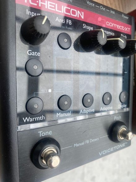 TC Helicon Voicetone Correct XT Vocal fx channel autotune pitch correction - Image 3