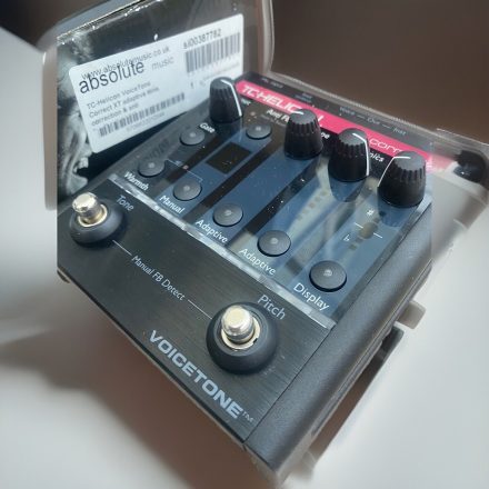 TC Helicon Voicetone Correct XT Vocal fx channel autotune pitch correction - Image 4