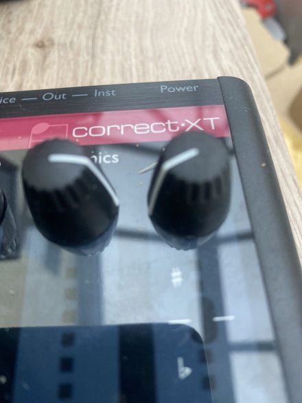 TC Helicon Voicetone Correct XT Vocal fx channel autotune pitch correction - Image 8