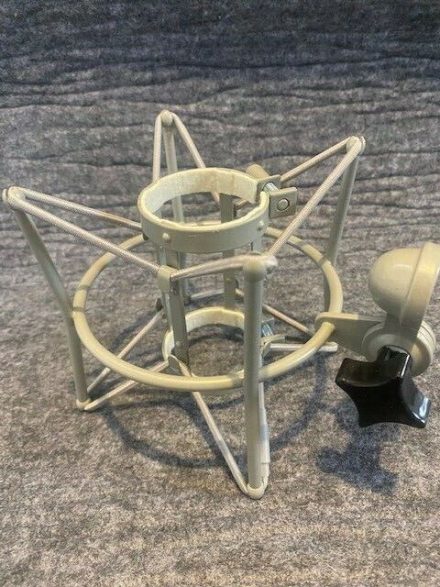 DELUXE HST-11A APEX460 C12 MICROPHONE SHOCKMOUNT